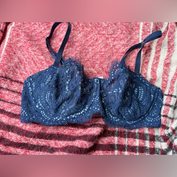 Victoria's Secret Navy Dream Angels Push-Up without Padding Lace Bra 34D - Picture 1 of 4